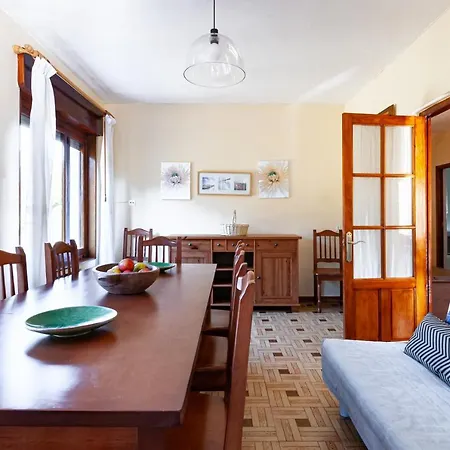 Casa A Mitad De Camino Entre Playas Y Picos De Europa Chalet Malateria