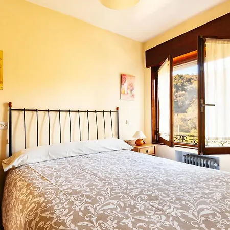 Casa A Mitad De Camino Entre Playas Y Picos De Europa Chalet Malateria