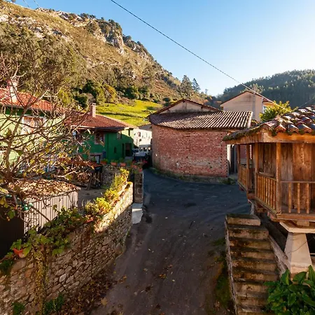 Casa A Mitad De Camino Entre Playas Y Picos De Europa
