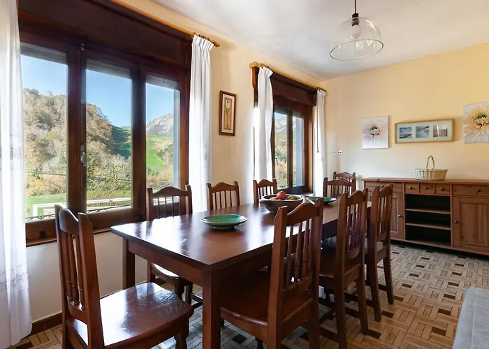 En Torrevega, Llanes *